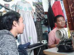 Gedong Songo: Solusi Digital untuk UMKM Fashion