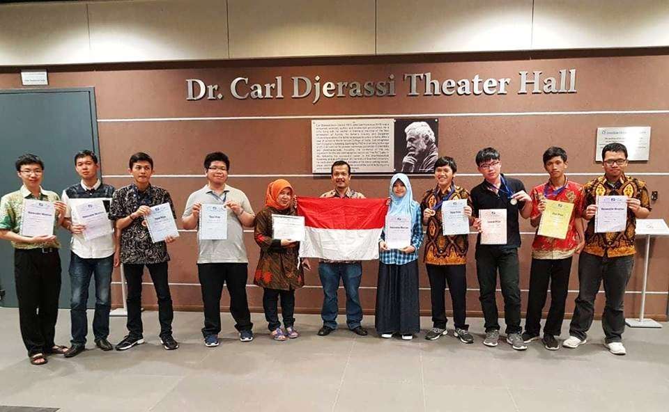 Bimo Adityarahman Wiraputra Sabet Medali Emas dalam Kompetisi Matematika Internasional di Bulgaria