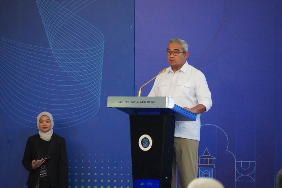 Wali Kota Bandung Muhammad Farhan dalam LaunchFest Cyber Clinic ITB