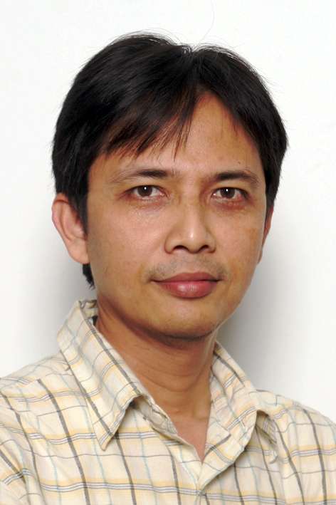 Rinaldi Munir, Menulis Blog Untuk Mengabadikan Momen Hidup