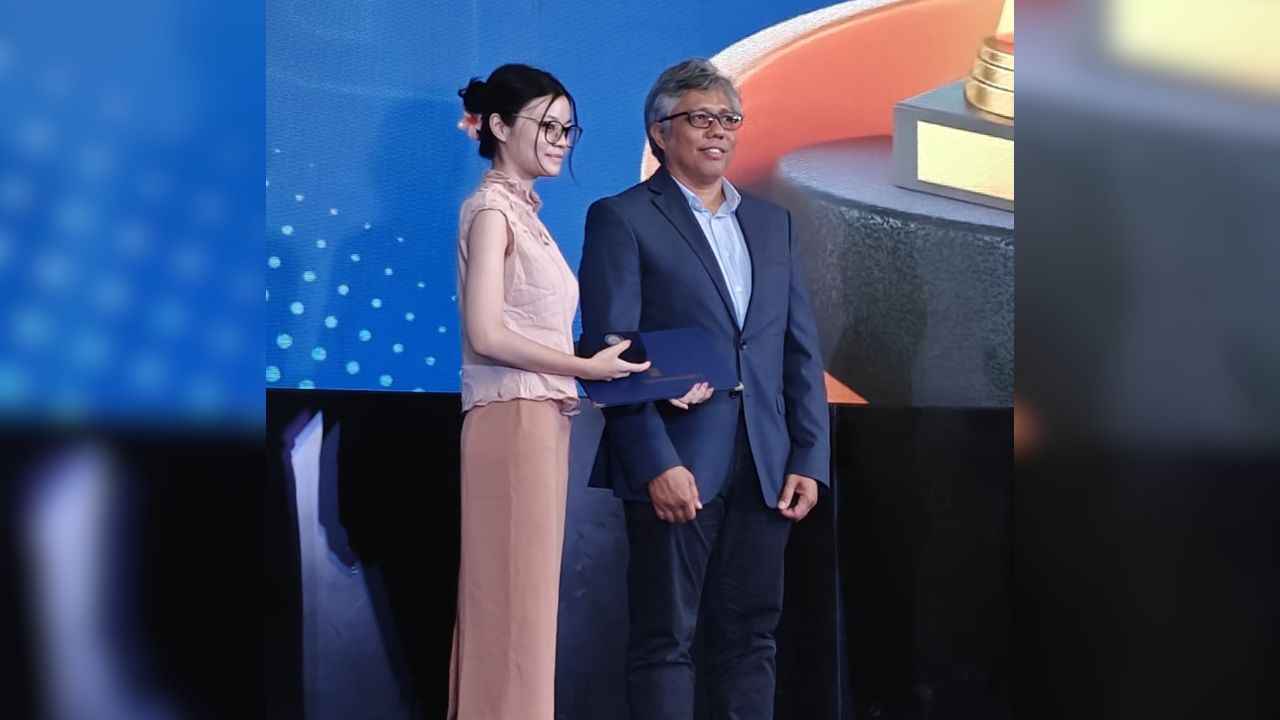 Mahasiswa STEI ITB Menerima Penghargaan Anugerah Citra Ganesha ITB 2025