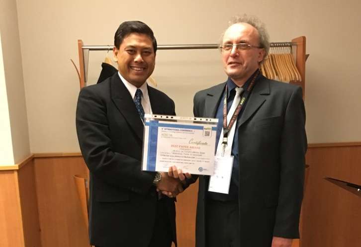 Kolonel Lek Dr. Arwin Datumaya Wahyudi Sumari Raih Penghargaan Internasional