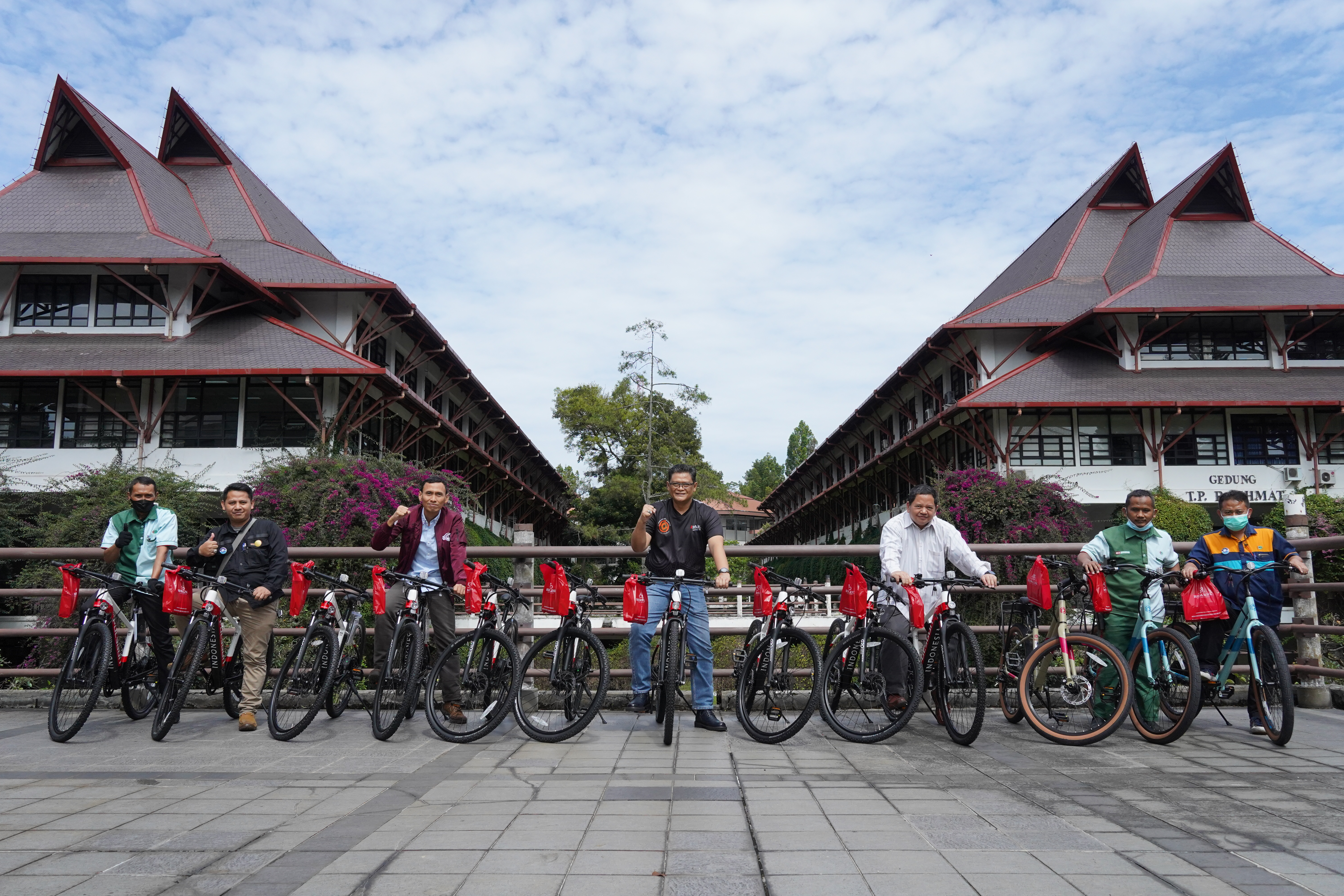 STEI ITB Sediakan 15 Unit Sepeda Listrik Hasil Riset Dosen untuk Kampus yang Lebih Ramah Lingkungan