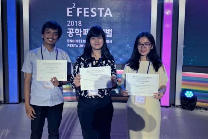 Alat Penerjemah Bahasa Isyarat dari ITB Raih Penghargaan E2FESTA