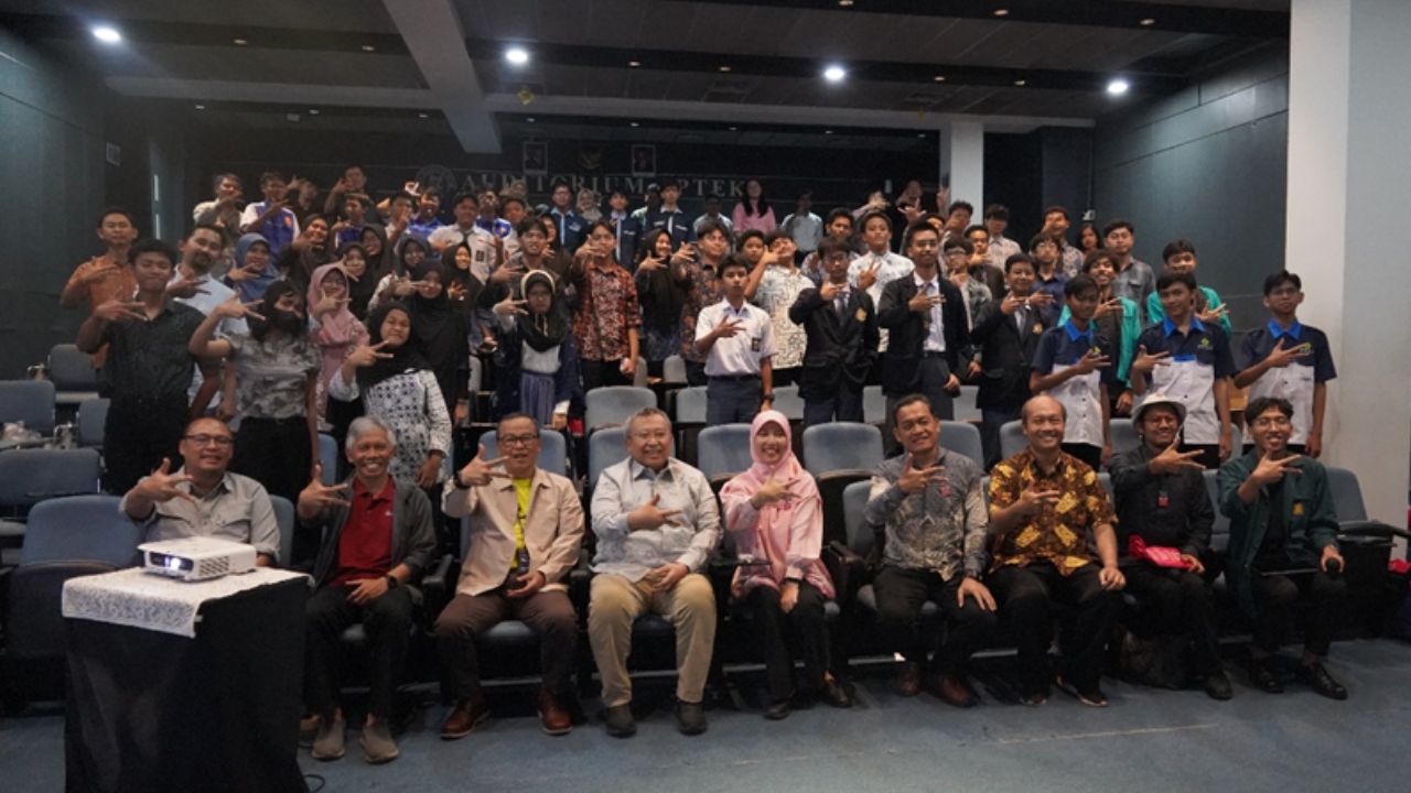 STEI ITB Selenggarakan Talkshow & Workshop Game Development ITB x Jabar 2025