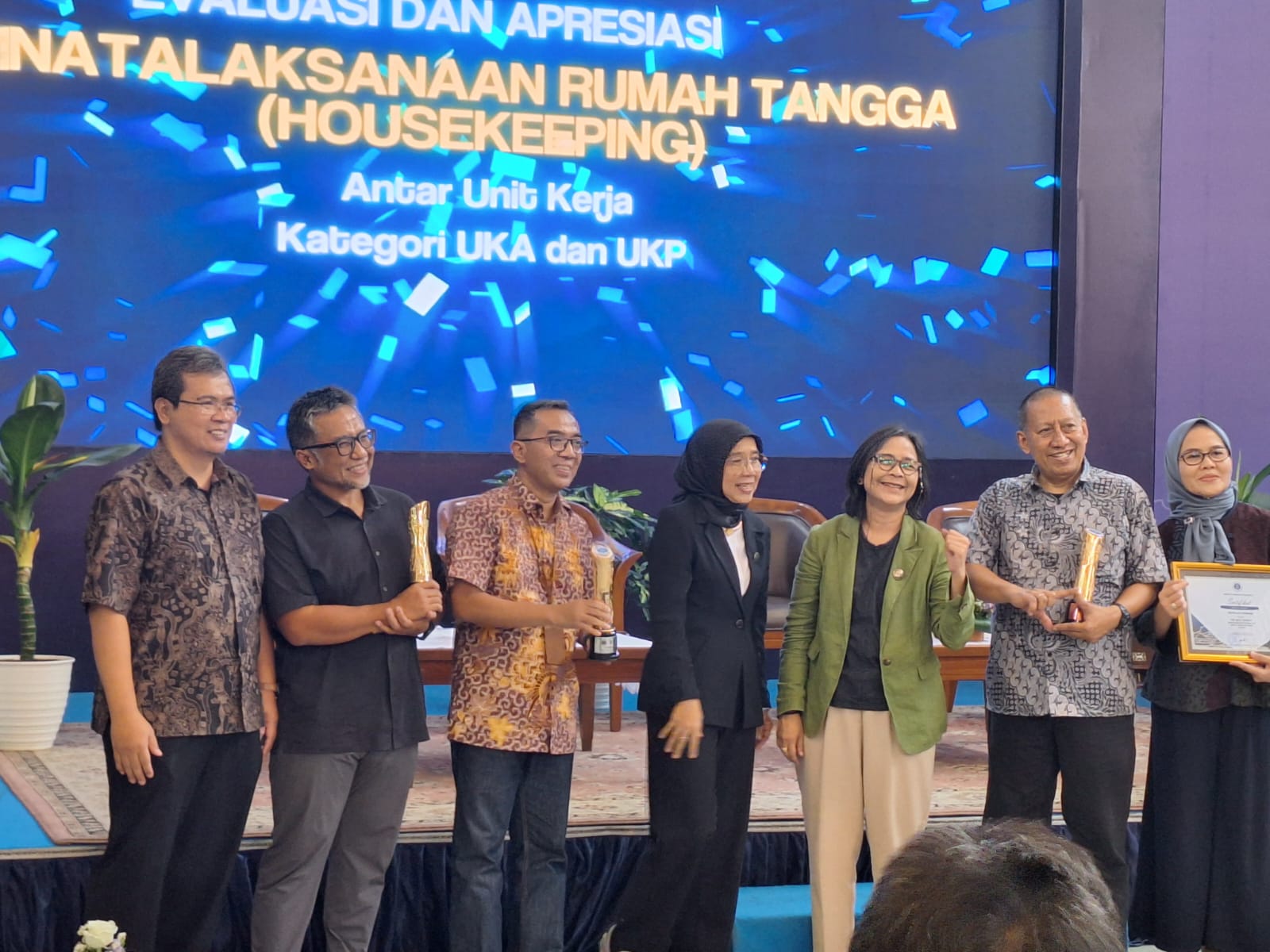 STEI Raih Juara 1 dalam Apresiasi Penatalaksanaan Rumah Tangga Menuju Sustainable and Green Campus – ITB