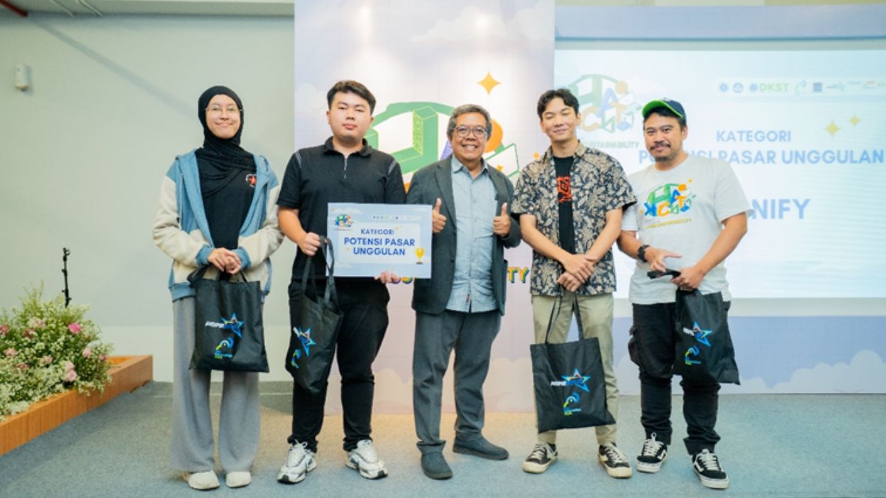 Mahasiswa STEI ITB Raih Penghargaan “Potensi Pasar Unggulan” di Hackathon DKST ITB 2025