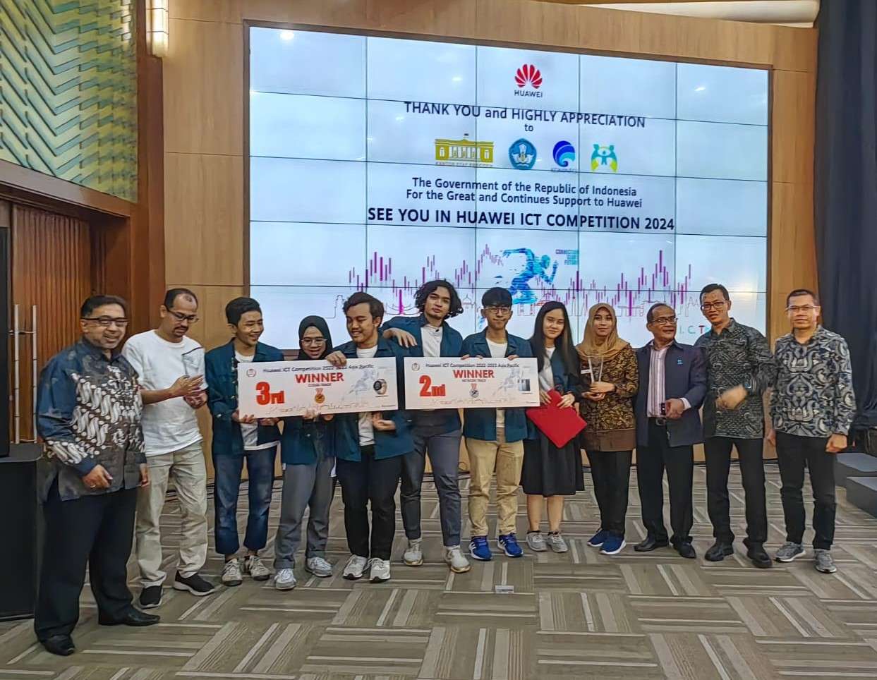 STEI ITB Membawa Dua Gelar Juara Huawei ICT Competition Tingkat Asian Pasifik