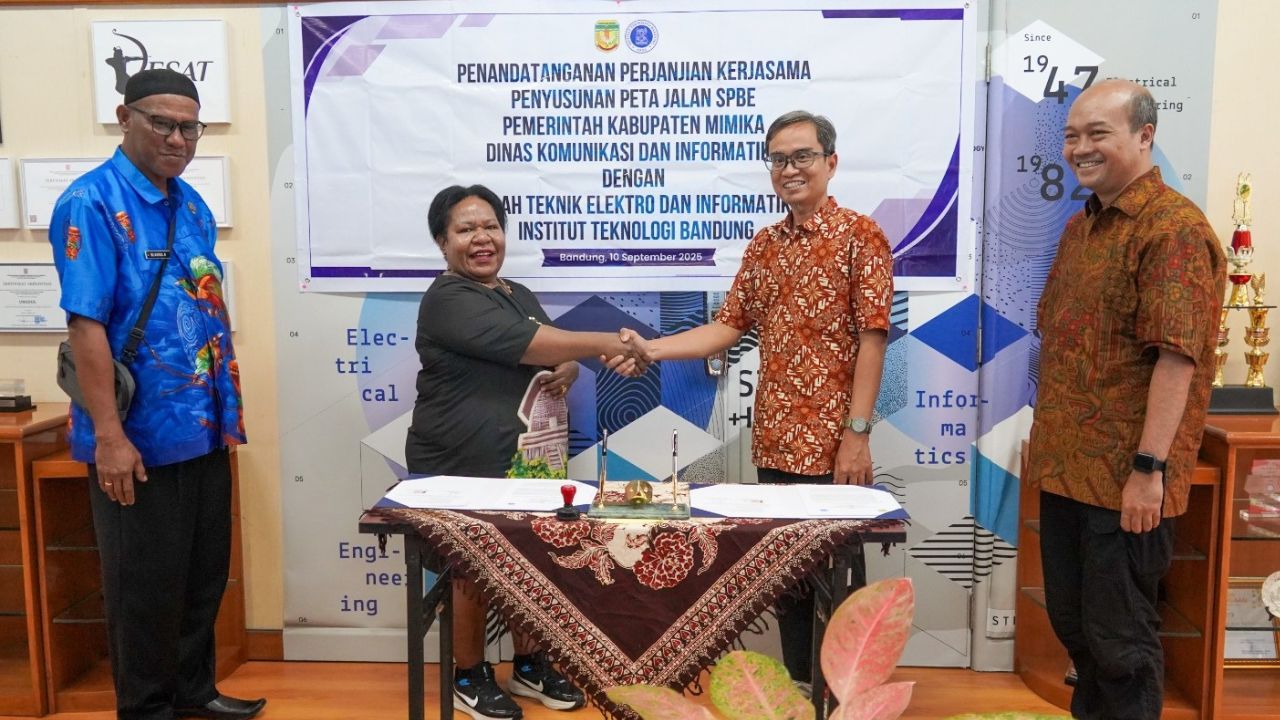 STEI ITB dan Diskominfo Kabupaten Mimika Tandatangani PKS