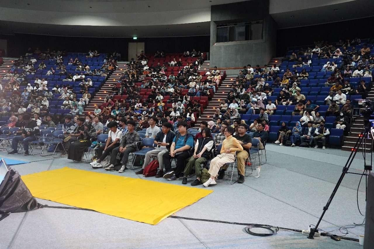 STEI ITB Sukses Memukau Pengunjung dengan Workshop Teknologi Terkini pada Open House ITB 2023