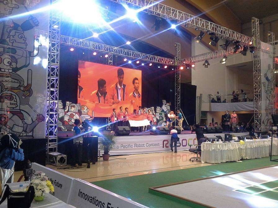 Tim Indonesia Berhasil Meraih Dua Penghargaan di ABU Robocon 2015