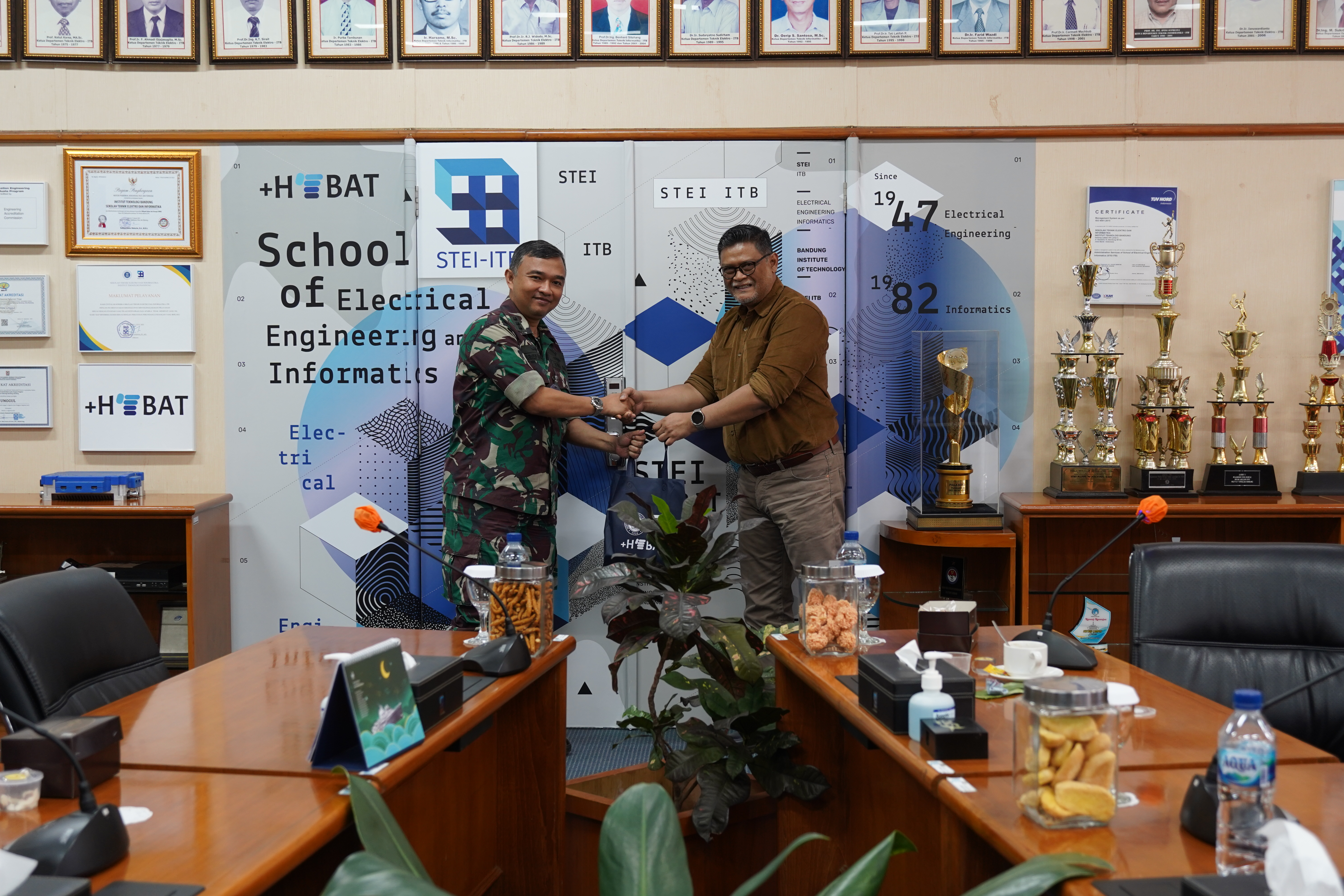 STEI ITB Menerima Kunjungan dari Dislitbangau Universitas Pertahanan RI