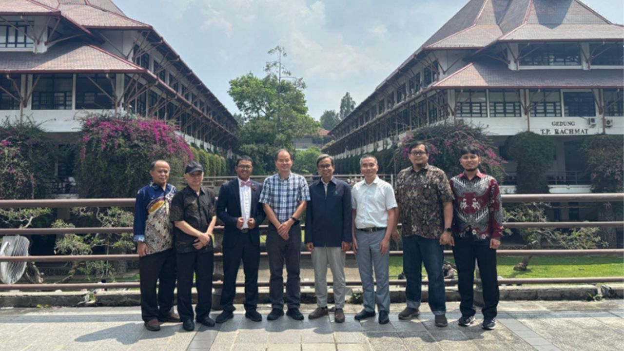 STEI ITB Sambut Kunjungan Tsinghua University untuk Penjajakan Kolaborasi Riset