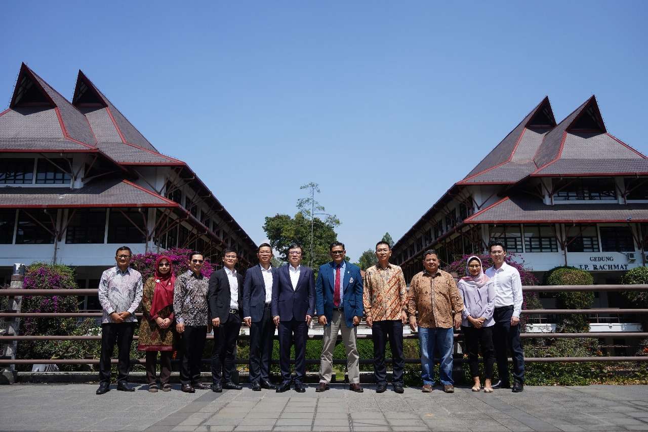STEI ITB dan PT ZTE Indonesia Menandatangani Kesepakatan MoU untuk Pendidikan dan Penelitian Kolaboratif