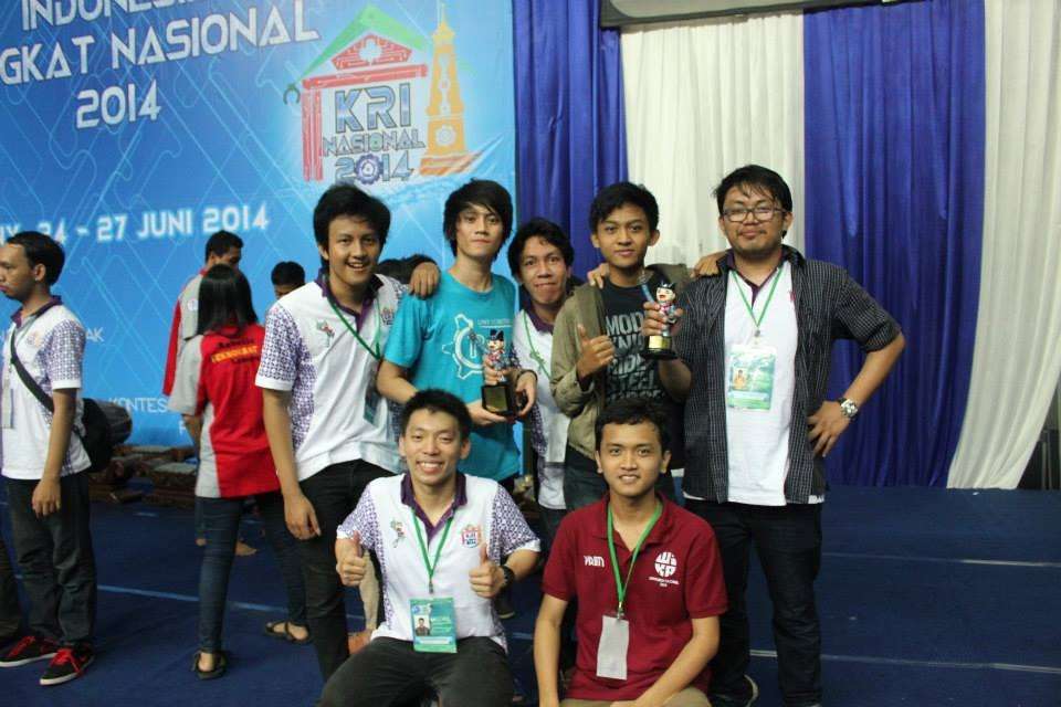ITB Meraih Prestasi di Kontes Robot Indonesia 2014