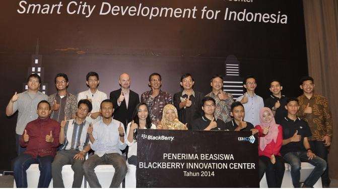 Tim dari ITB berhasil Menjadi Juara 1 & 2