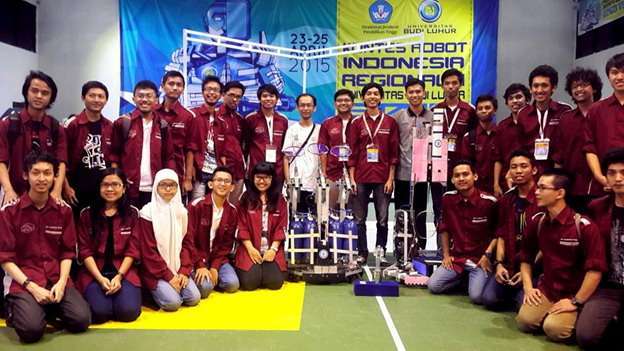 Tim Robot ITB Memborong Lima Penghargaan Pada Kontes Robot Indonesia Regional II 2015