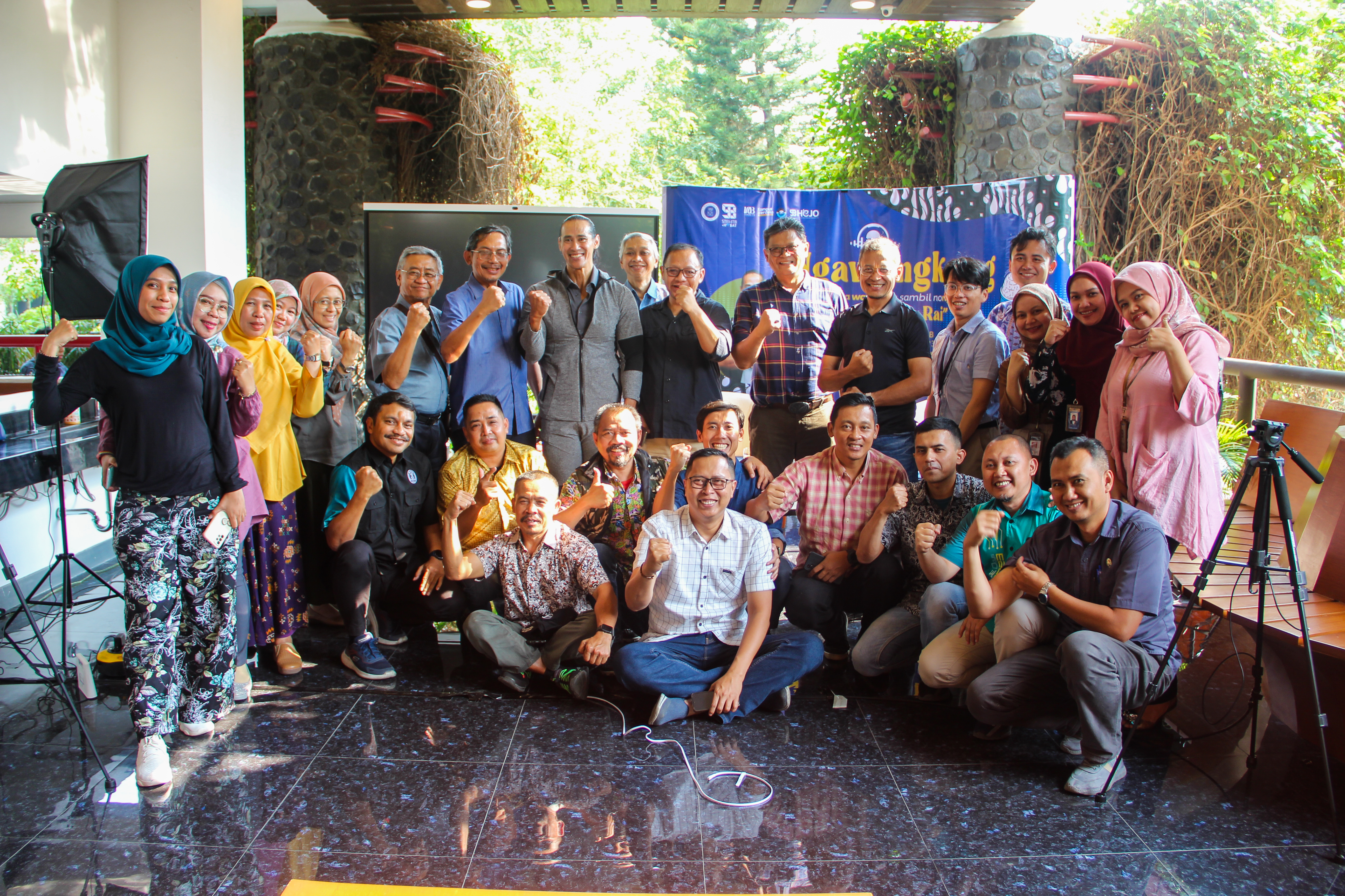 STEI ITB Luncurkan Acara “Ngawangkong” Dengan Bintang Tamu Ade Rai sebagai Starter