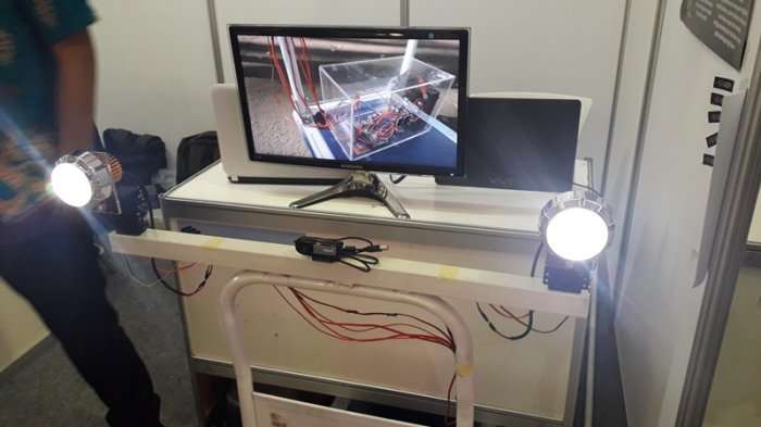 Smart Headlight System, Lampu Mobil yang Bergerak Otomatis Mengikuti Belokan