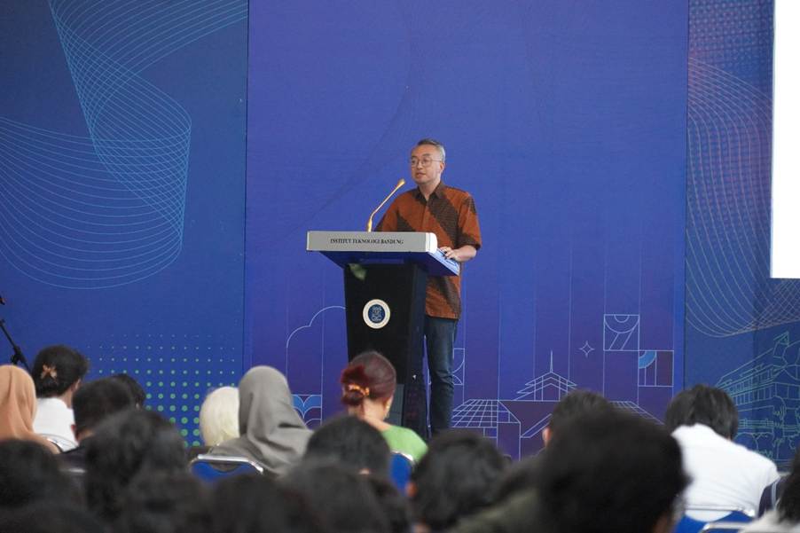 Sesi pemaparan LaunchFest Cyber Clinic ITB