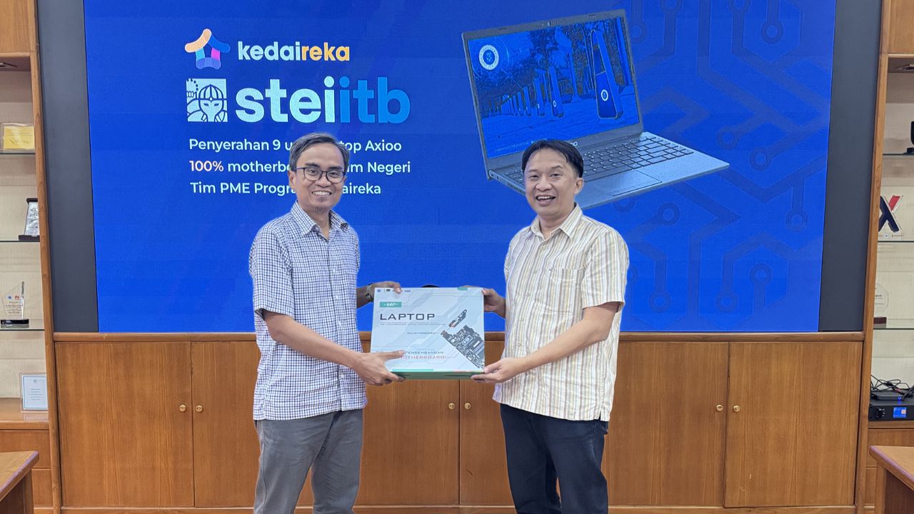 Penyerahan9Laptop - 1