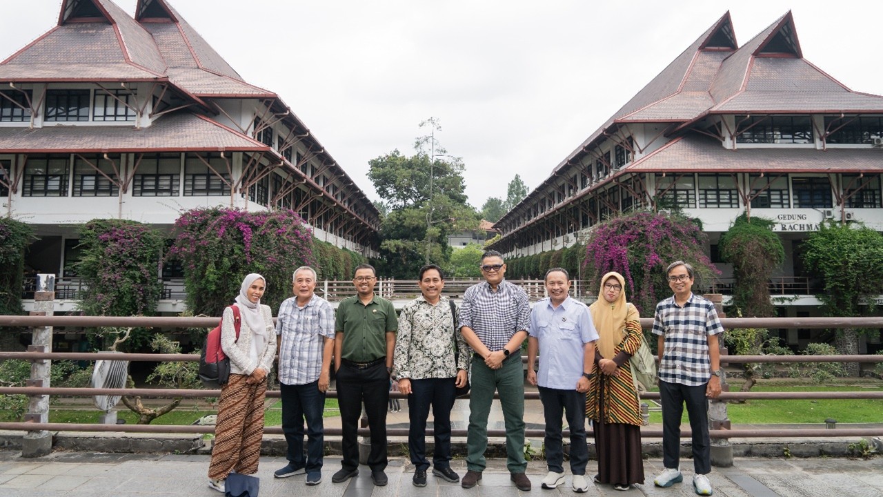 STEI ITB Terima Kunjungan Universitas Dian Nuswantoro untuk Jajaki Peluang Kerja Sama