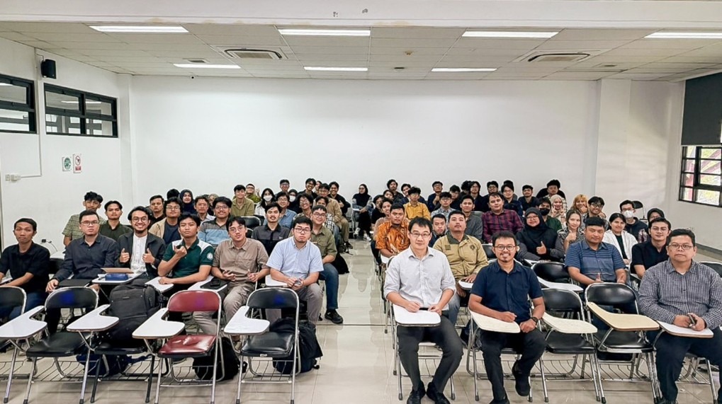 Kuliah Tamu NTU di STEI ITB Bahas Peran Power Electronics untuk Masa Depan Energi Berkelanjutan