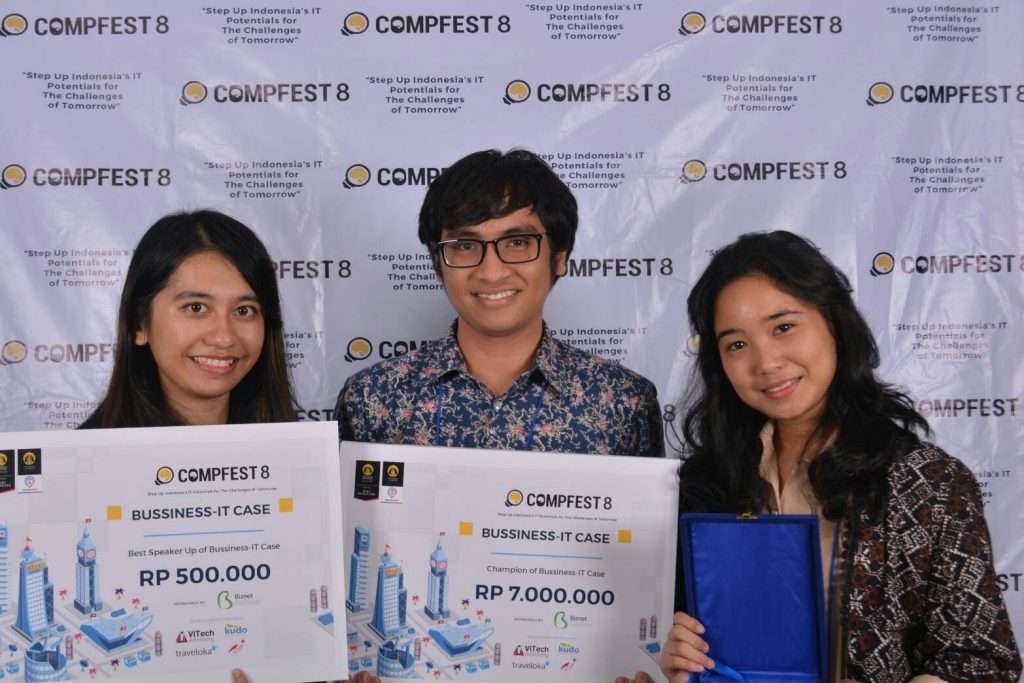 Deretan Prestasi Mahasiswa STEI dalam Compfest 8 STEI