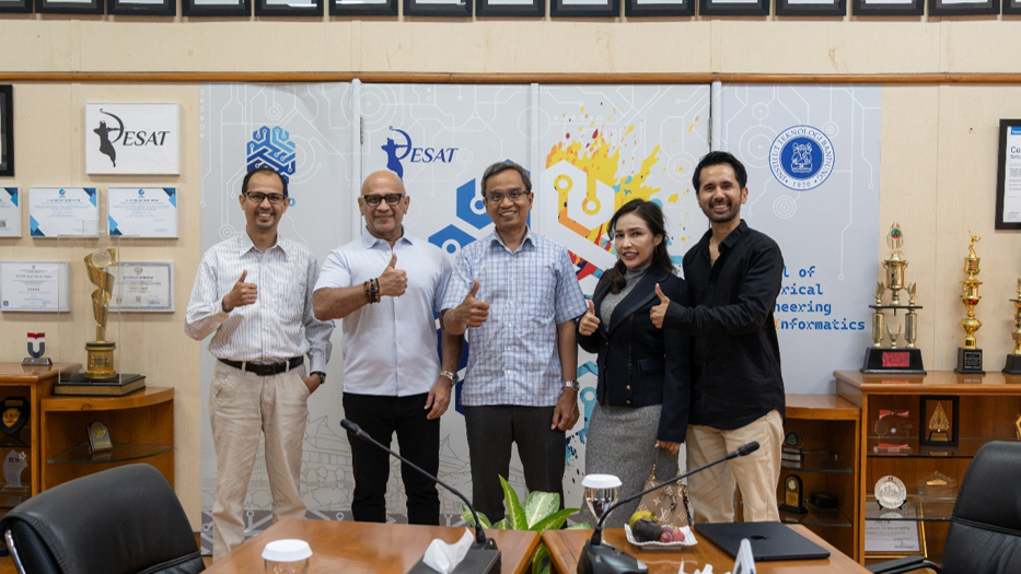 STEI ITB Terima Kunjungan CEO Parallaxnet USA, Bahas Peluang Kerja Sama Pendidikan