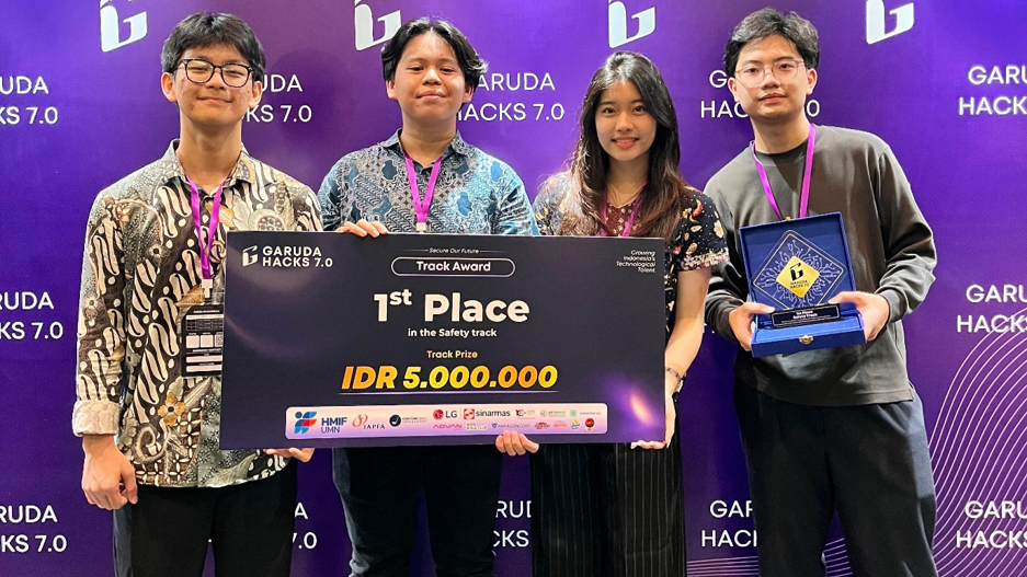 Inovasi SafeTrip Antar Mahasiswa STEI ITB Raih Juara Kategori “Safety Track” Garuda Hacks 7.0
