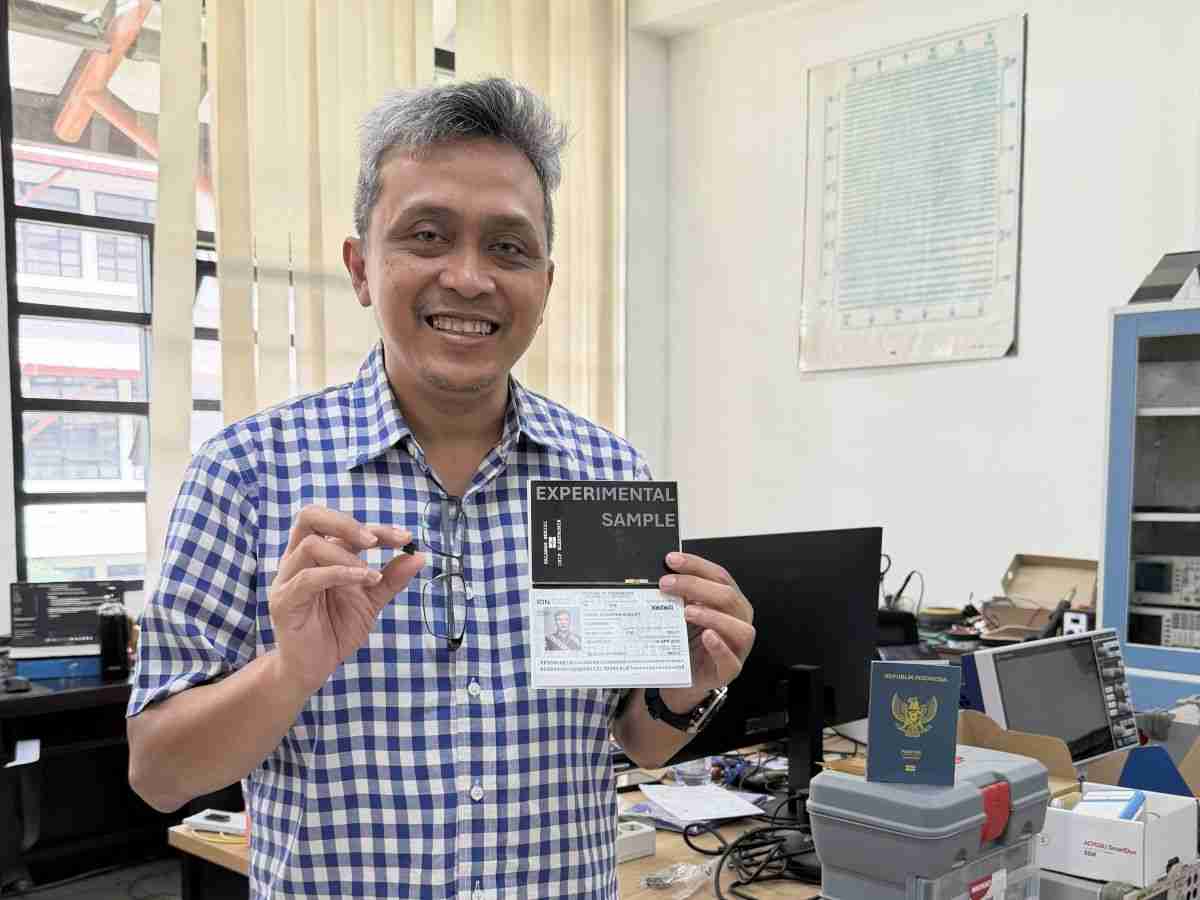 Dosen STEI ITB Terlibat dalam Pengembangan Prototipe Chip Paspor Elektronik Pertama yang Dirancang di Indonesia